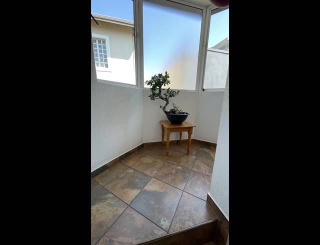 3 BEDROOM TOWNHOUSE FOR SALE IN ESSENWOOD